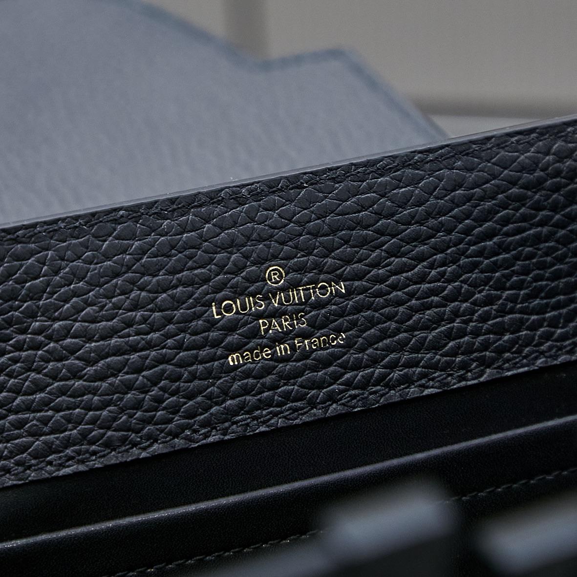 Louis Vuitton Capucines East-West MM  M23947 - DopestKickz