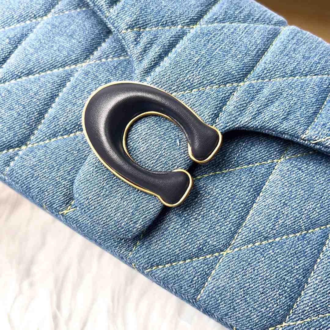 Coach Tabby Shoulder Bag - DopestKickz