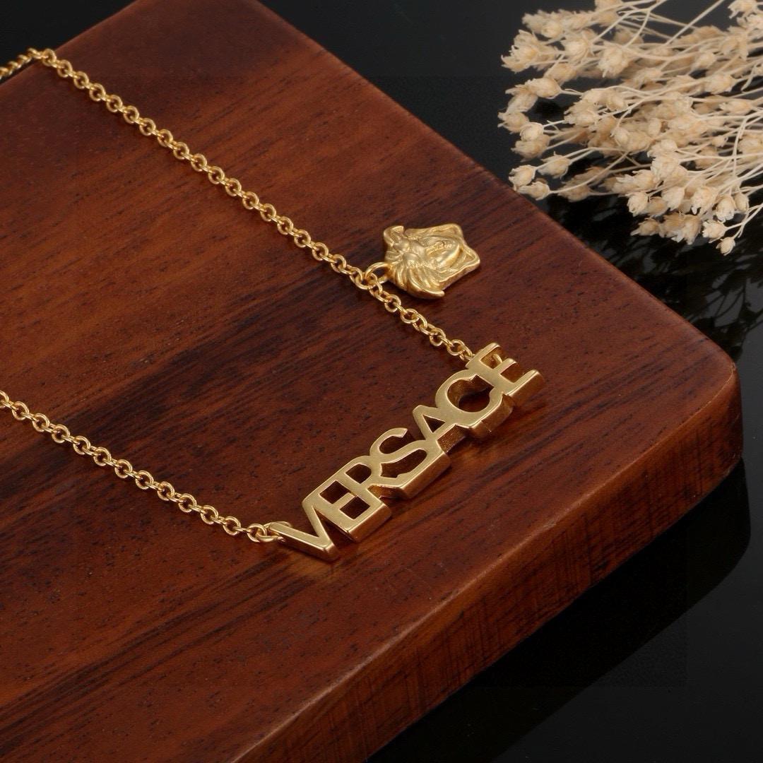 Versace Necklace - DopestKickz