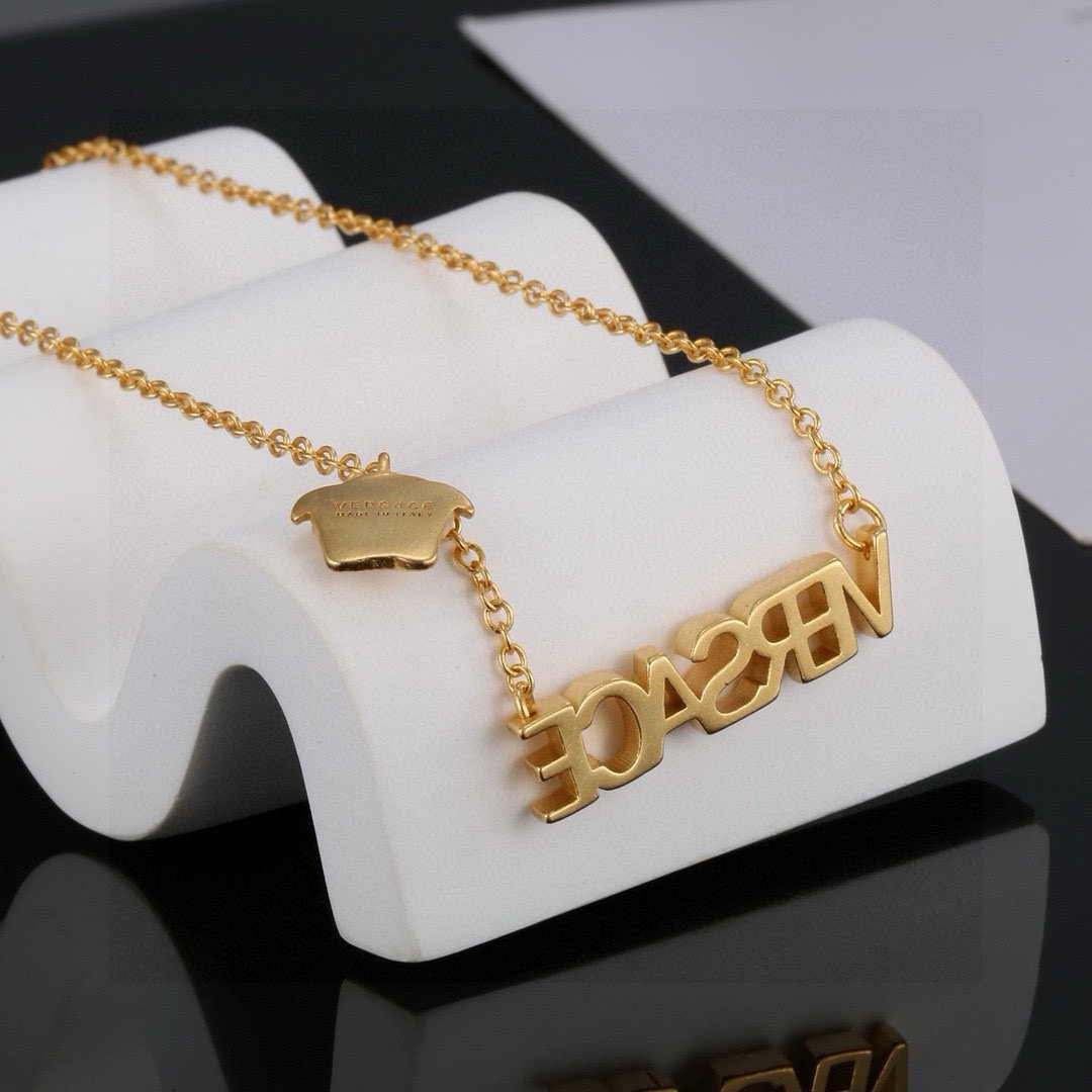 Versace Necklace - DopestKickz
