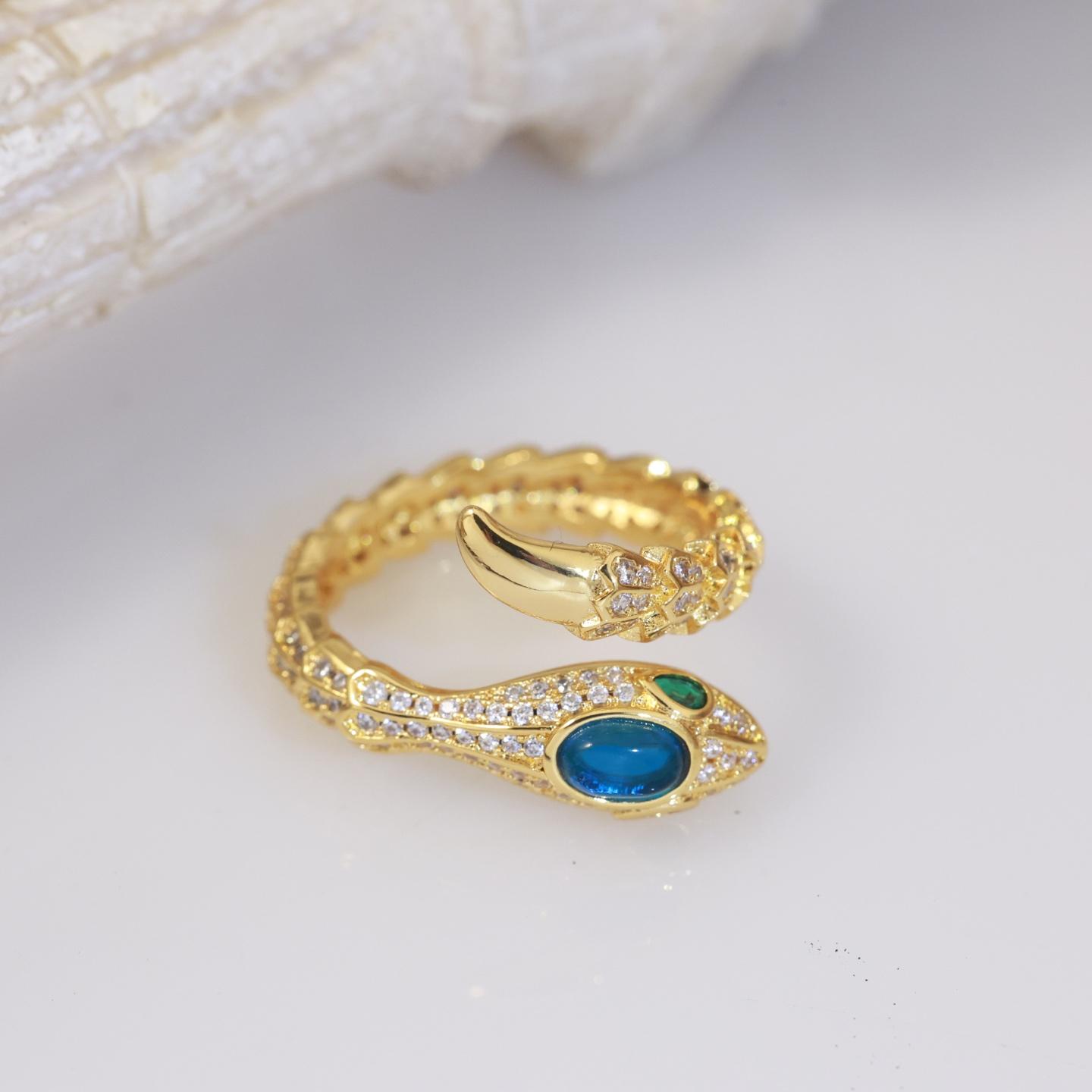 Bvlgari Ring - DopestKickz