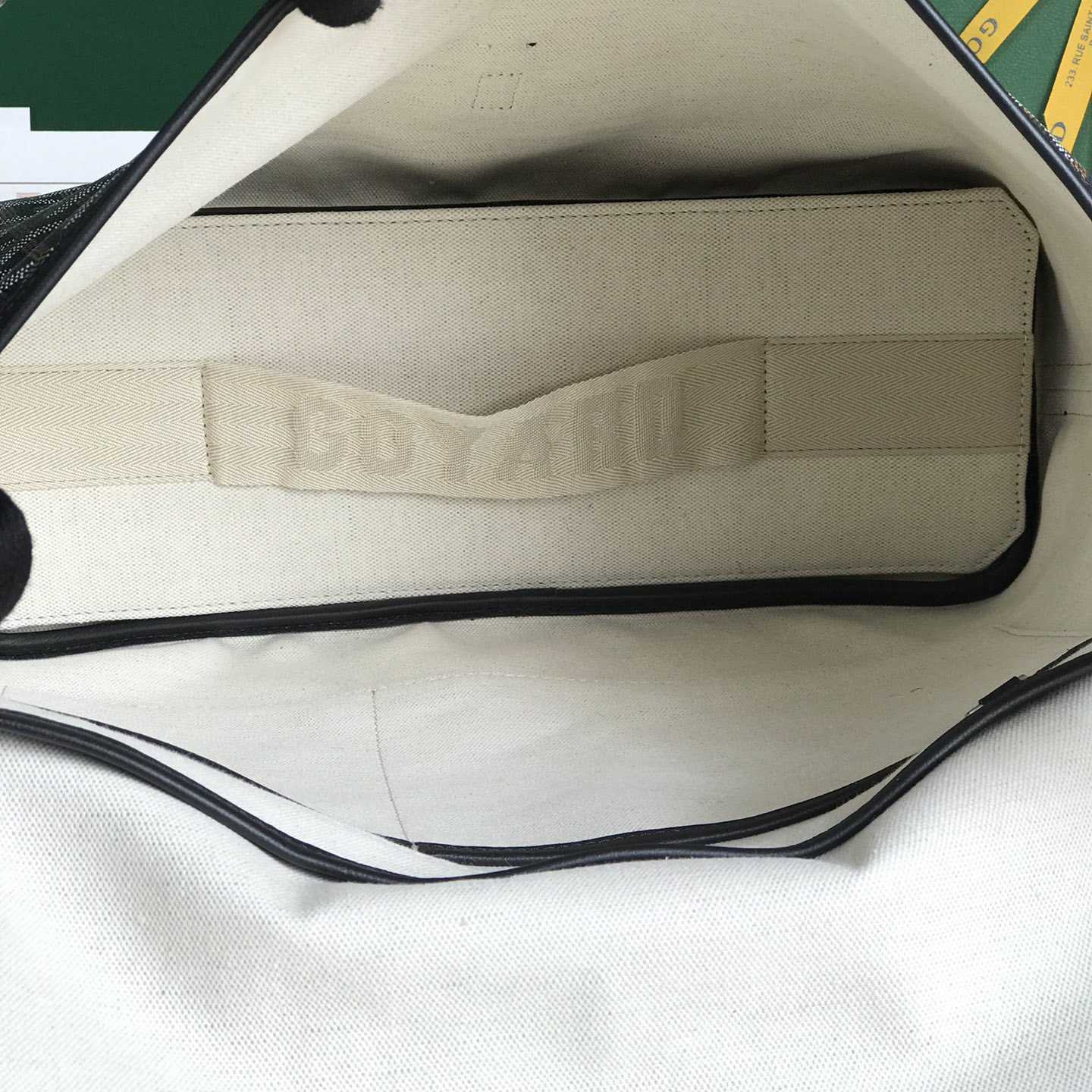 Goyard Capetien MM Messenger Bag   - DopestKickz