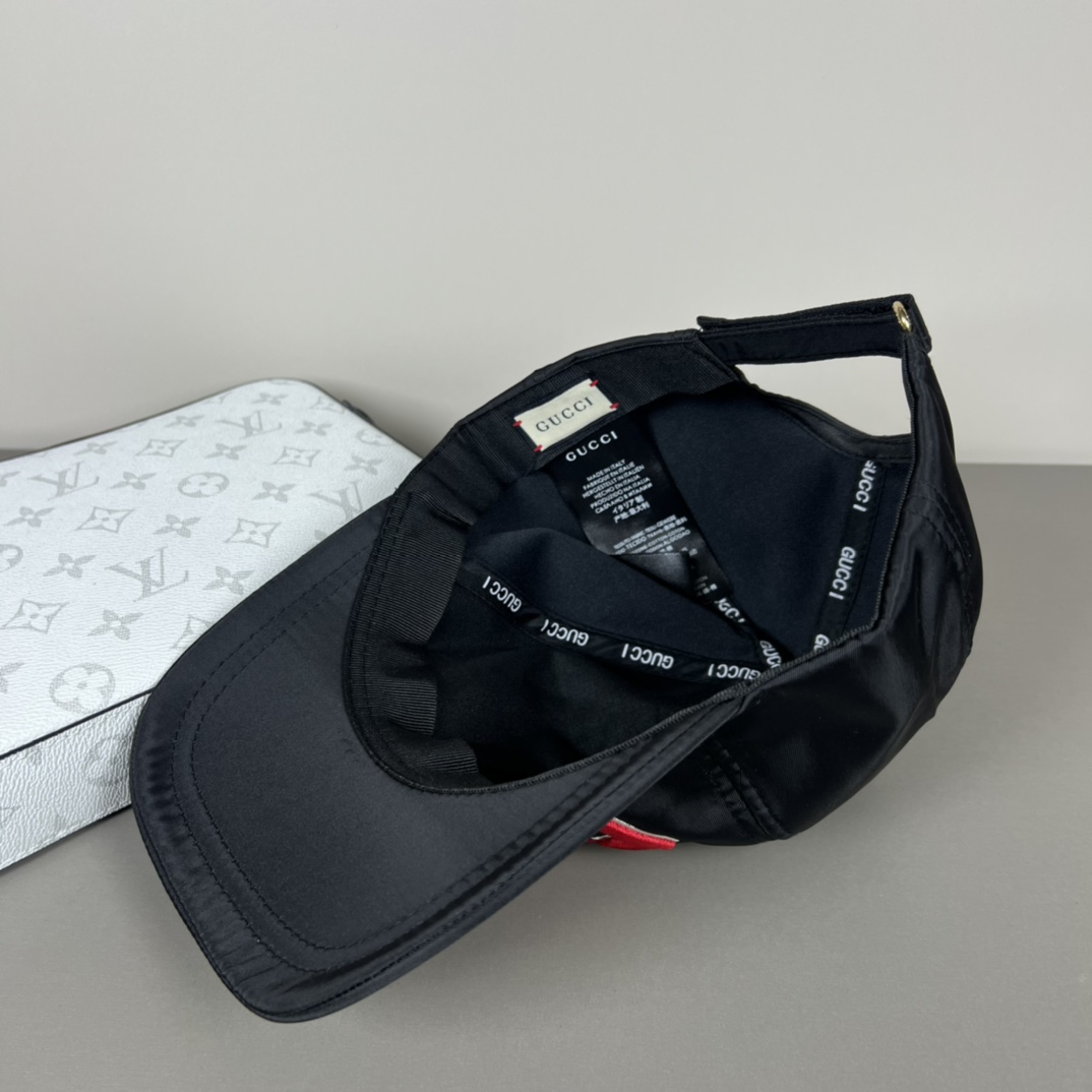 Gucci Baseball Cap - DopestKickz