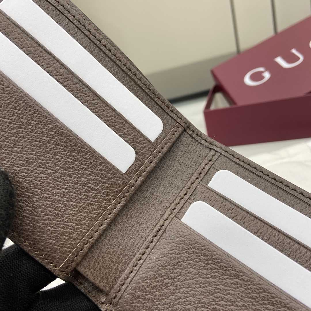 Gucci Bi-fold GG Printed Wallet - DopestKickz
