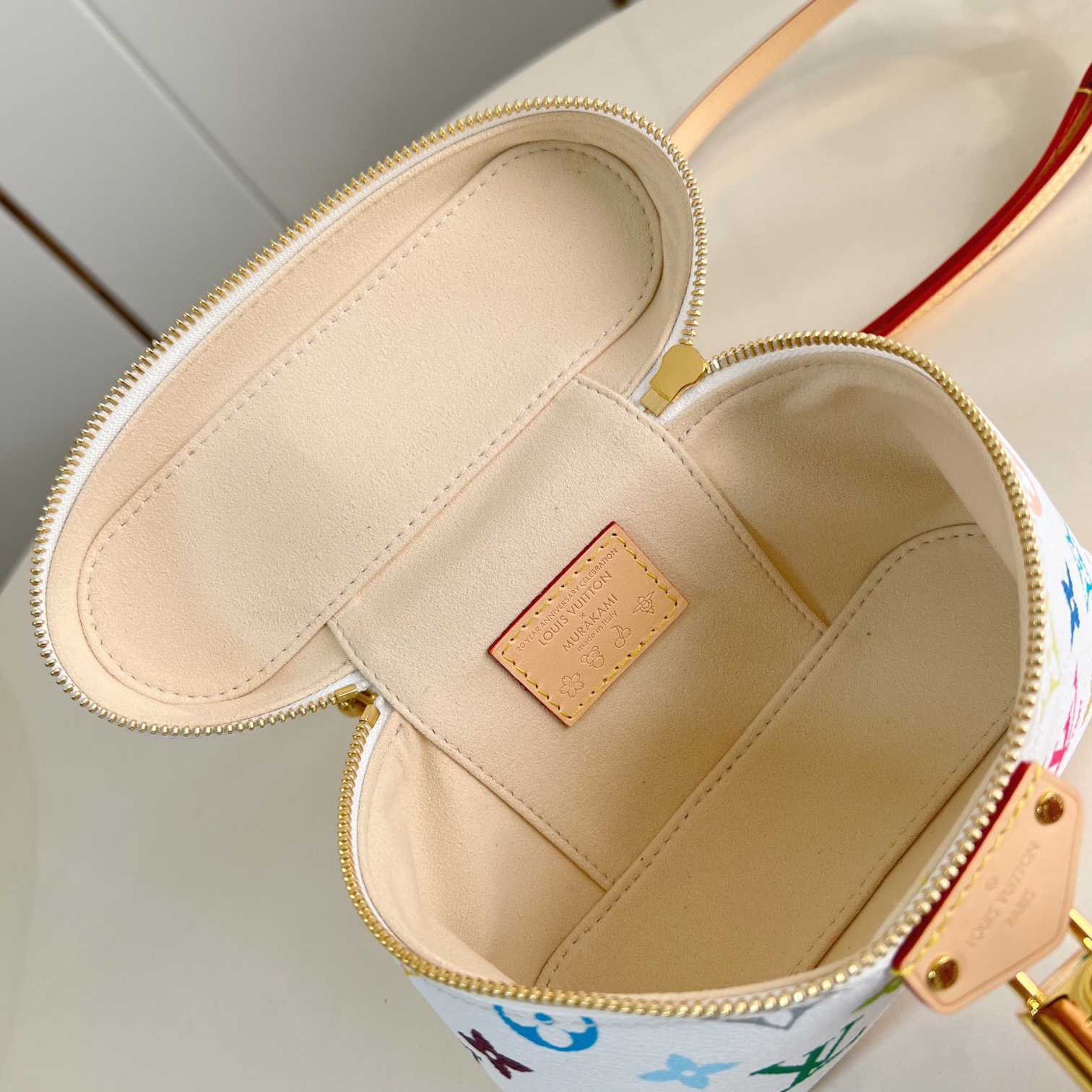 Louis Vuitton LV x TM Vanity Chain Pouch   M13662 - DopestKickz