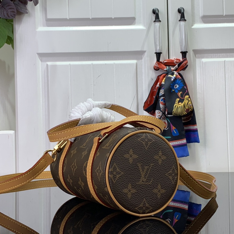 Louis Vuitton Vintage Leather Crossbody Bag   - DopestKickz