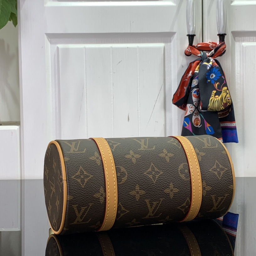 Louis Vuitton Vintage Leather Crossbody Bag   - DopestKickz