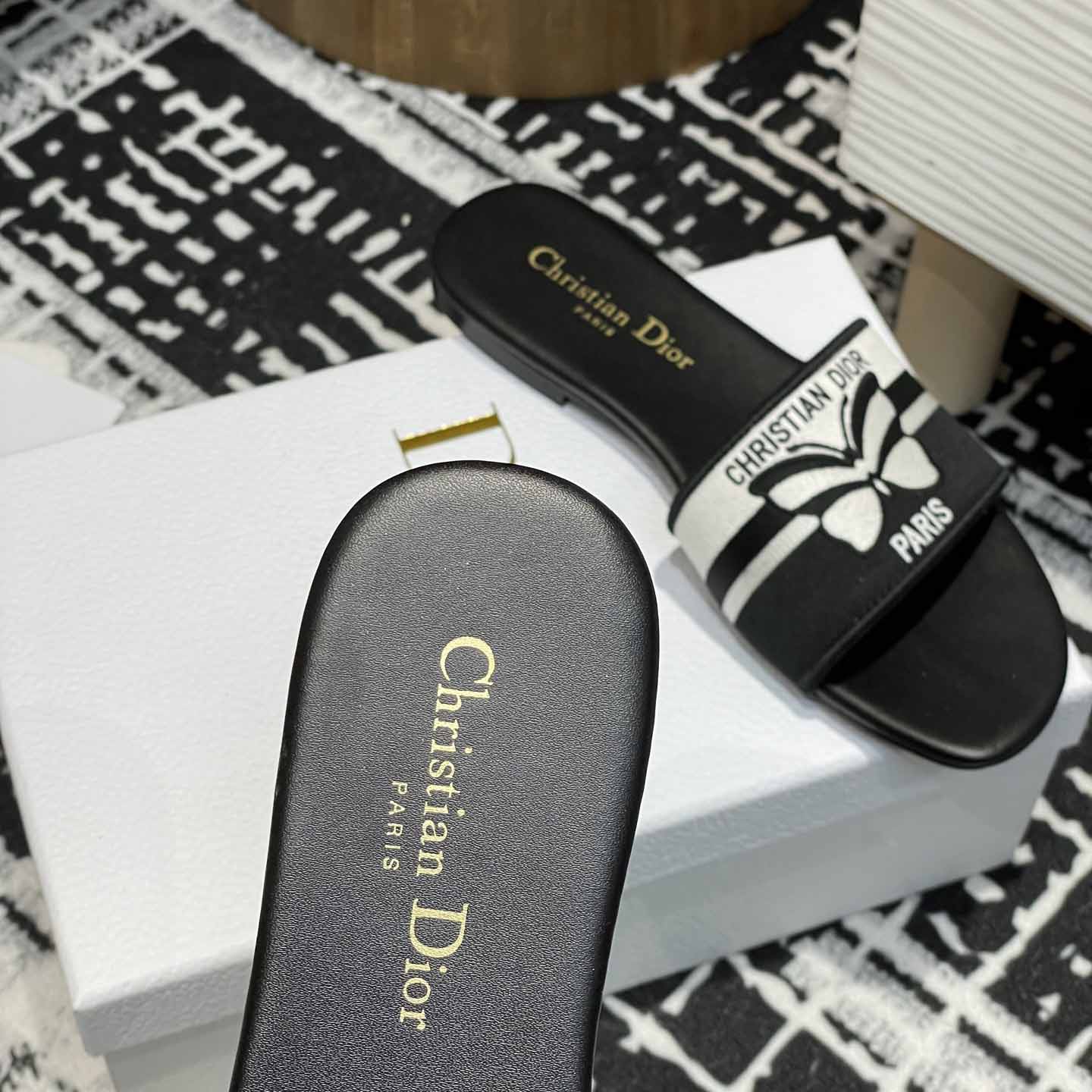 Dior Dway Slide  - DopestKickz