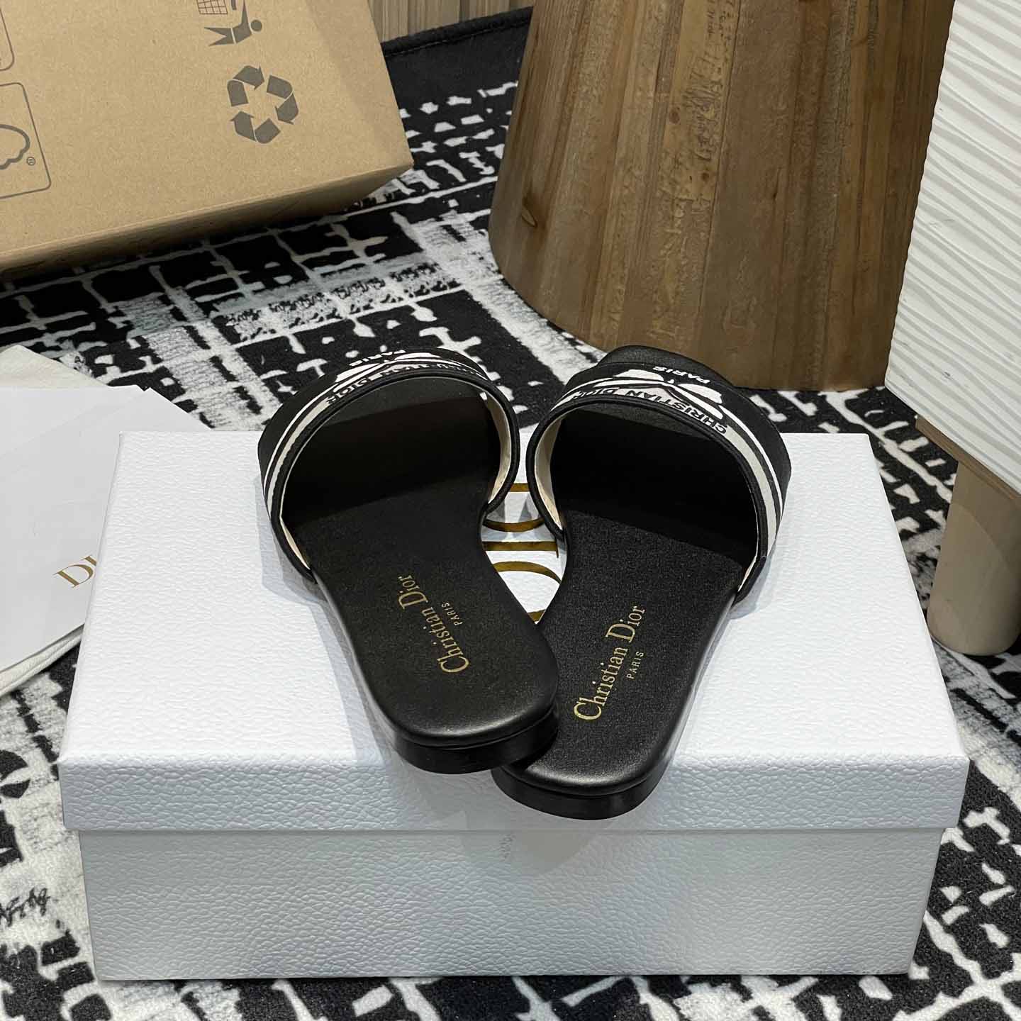 Dior Dway Slide  - DopestKickz