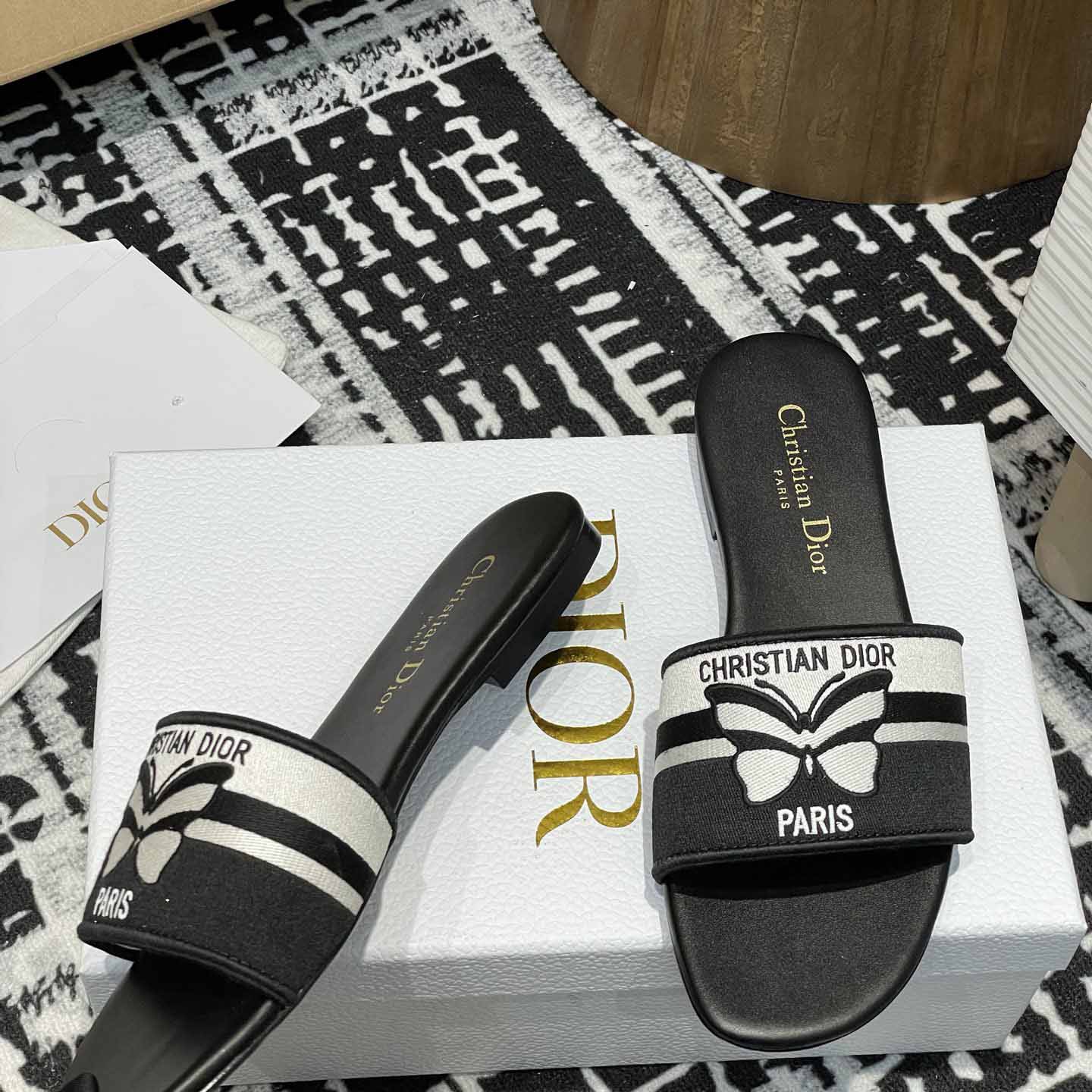 Dior Dway Slide  - DopestKickz
