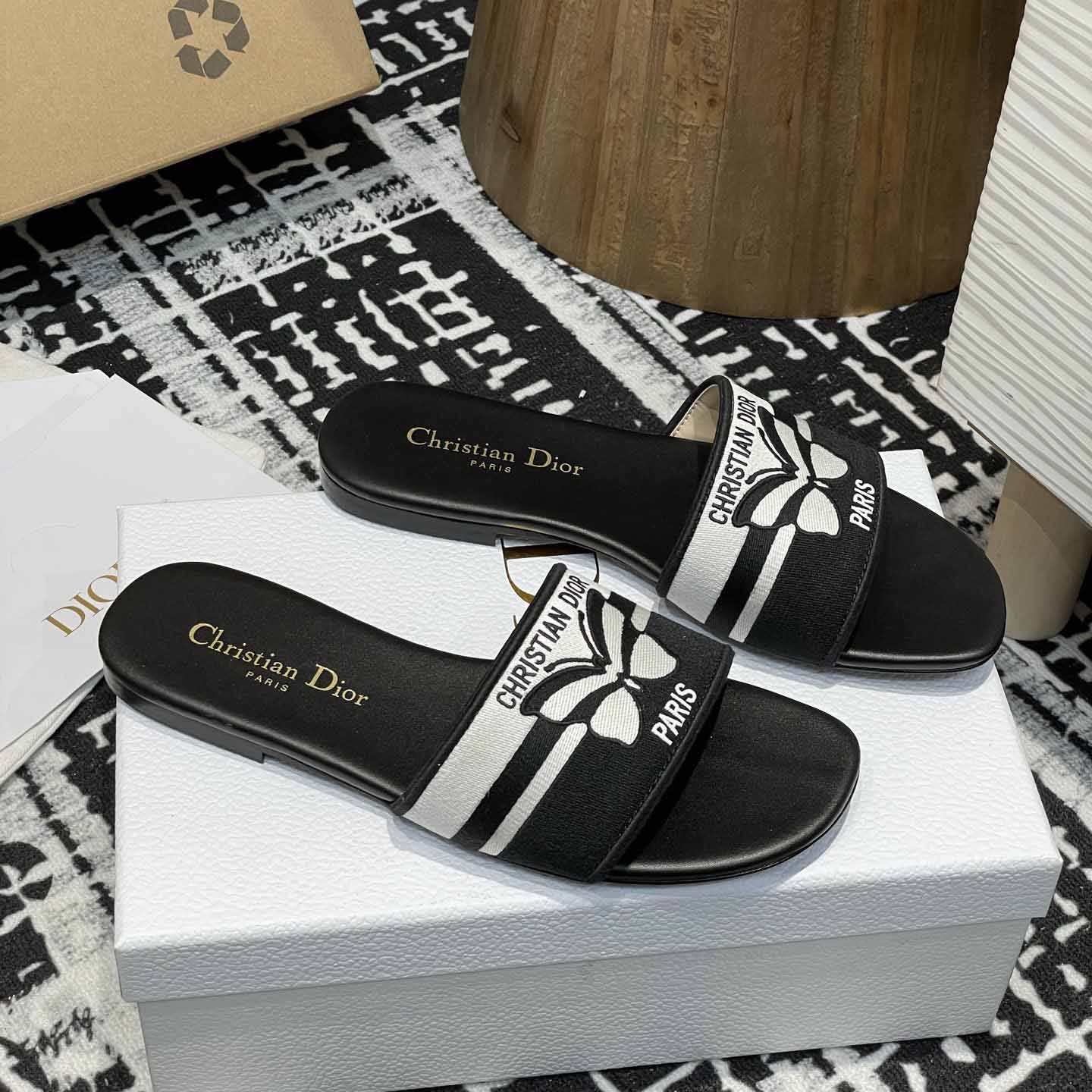 Dior Dway Slide  - DopestKickz