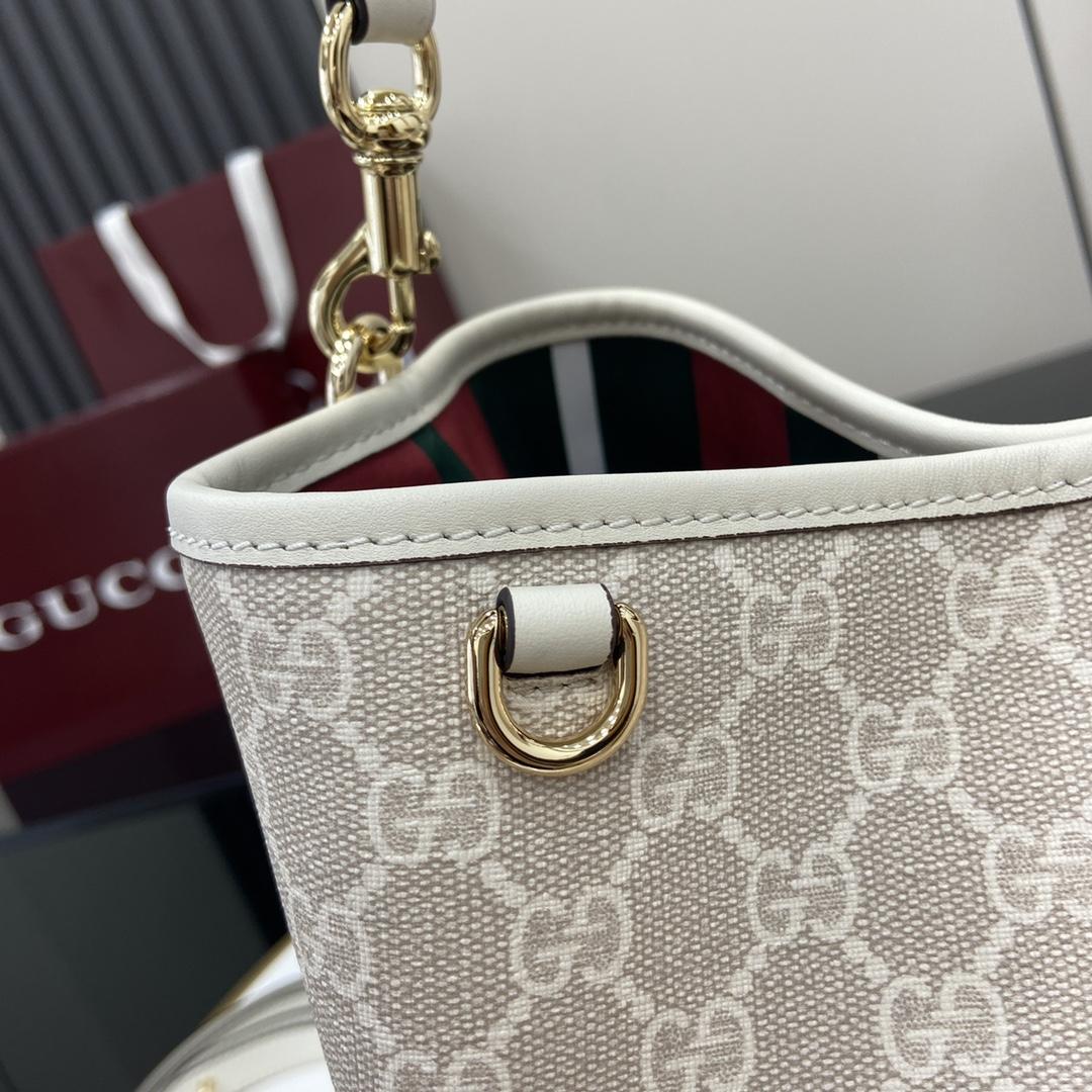 Gucci GG Emblem Small Shoulder Bag - DopestKickz