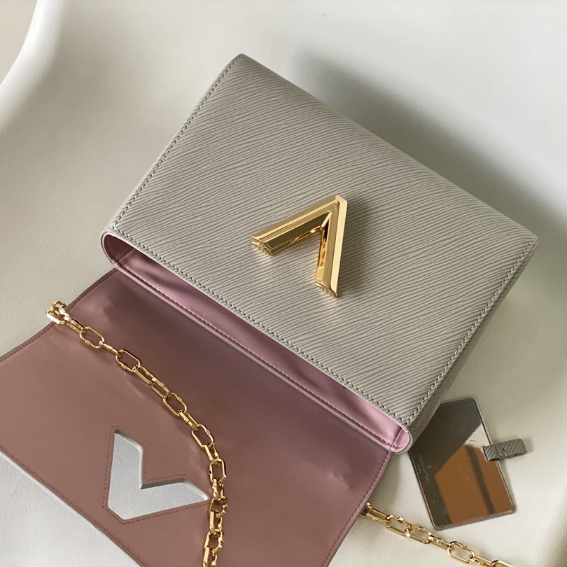 Louis Vuitton Twist   M21026 （23 x 17 x 9.5cm） - DopestKickz