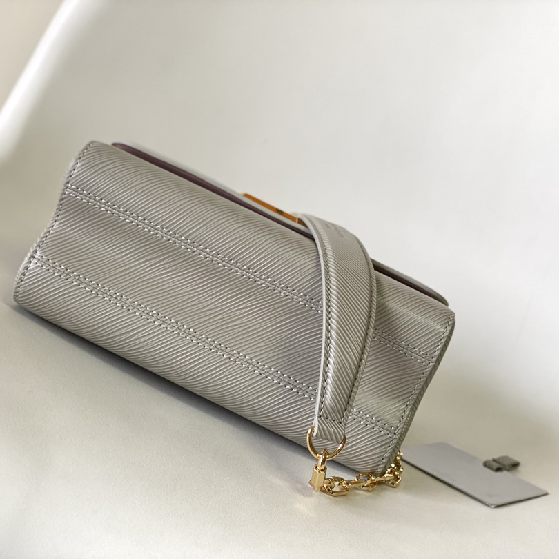 Louis Vuitton Twist   M21026 （23 x 17 x 9.5cm） - DopestKickz