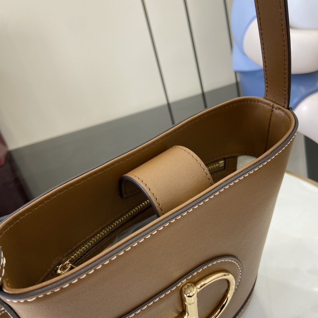 Gucci 73 Mini Bucket Bag - DopestKickz