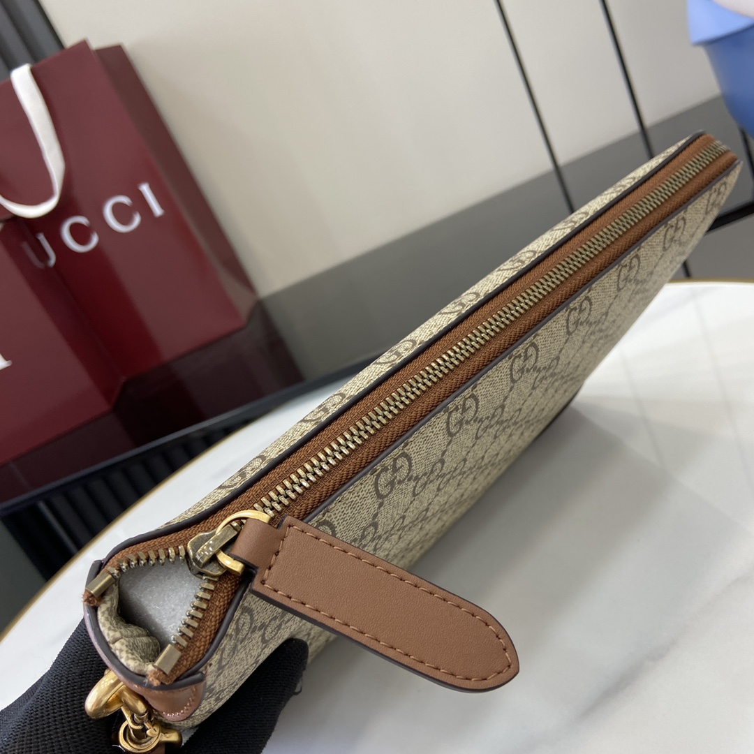 Gucci GG Emblem Small Business Case - DopestKickz