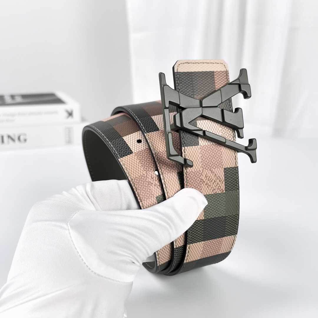 Louis Vuitton LV Mega Pixel 40mm Reversible Belt - DopestKickz