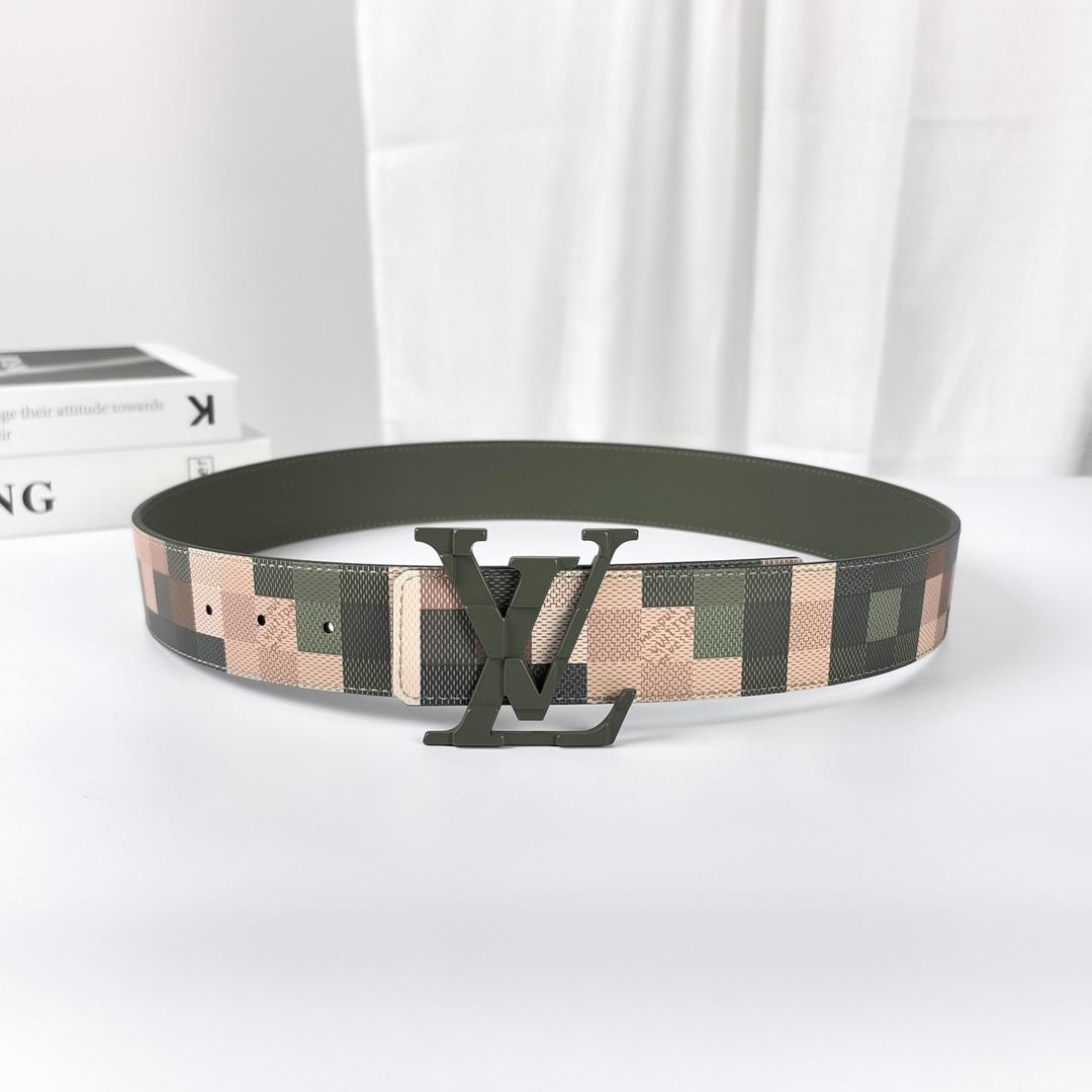 Louis Vuitton LV Mega Pixel 40mm Reversible Belt - DopestKickz