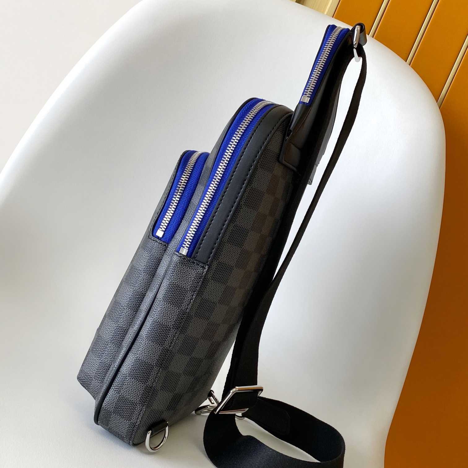 Louis Vuitton Avenue Slingbag    N00086 - DopestKickz