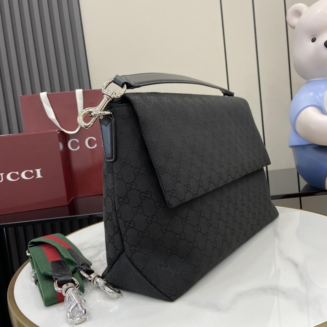 Gucci Medium GG Crossbody Bag With Web - DopestKickz