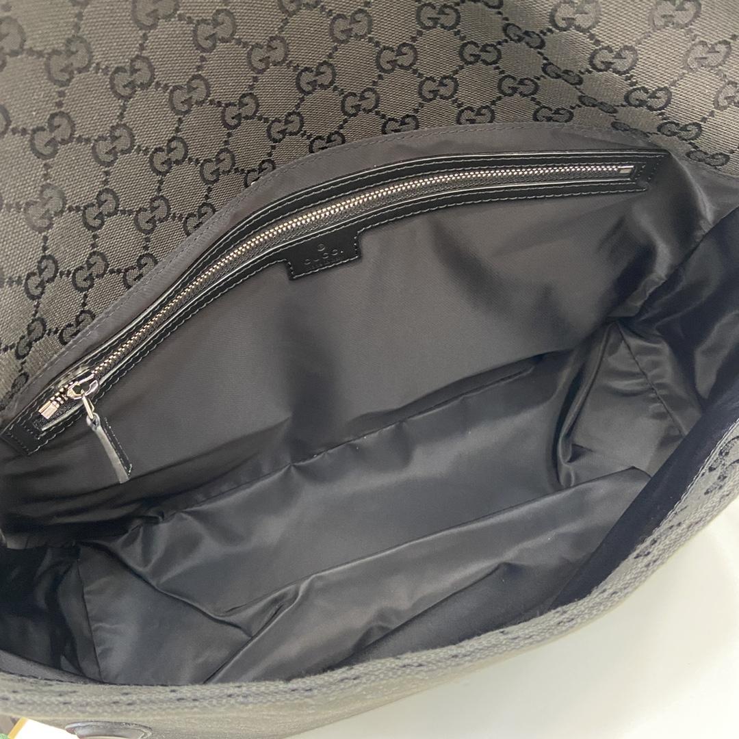Gucci Medium GG Crossbody Bag With Web - DopestKickz