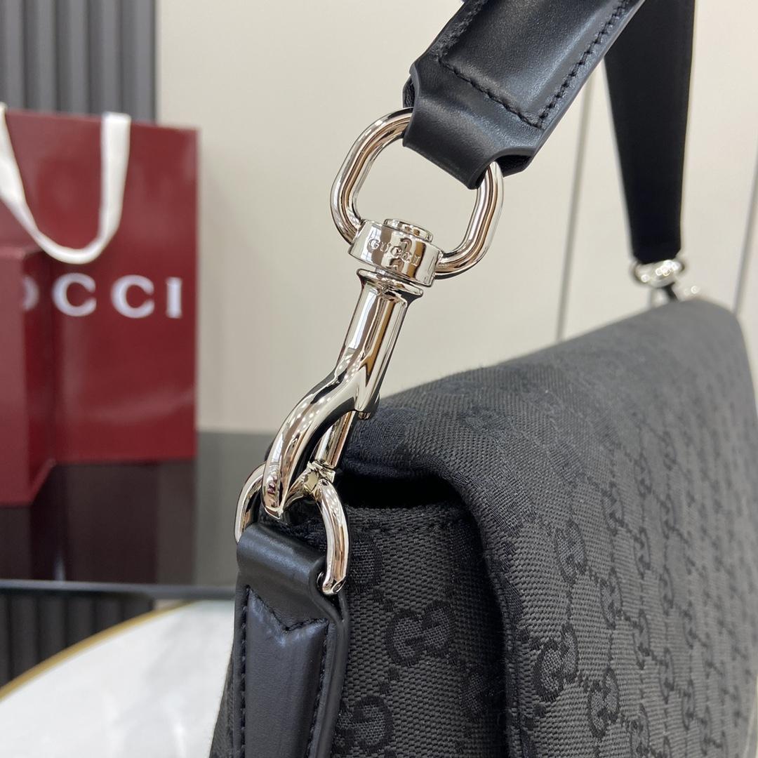 Gucci Medium GG Crossbody Bag With Web - DopestKickz
