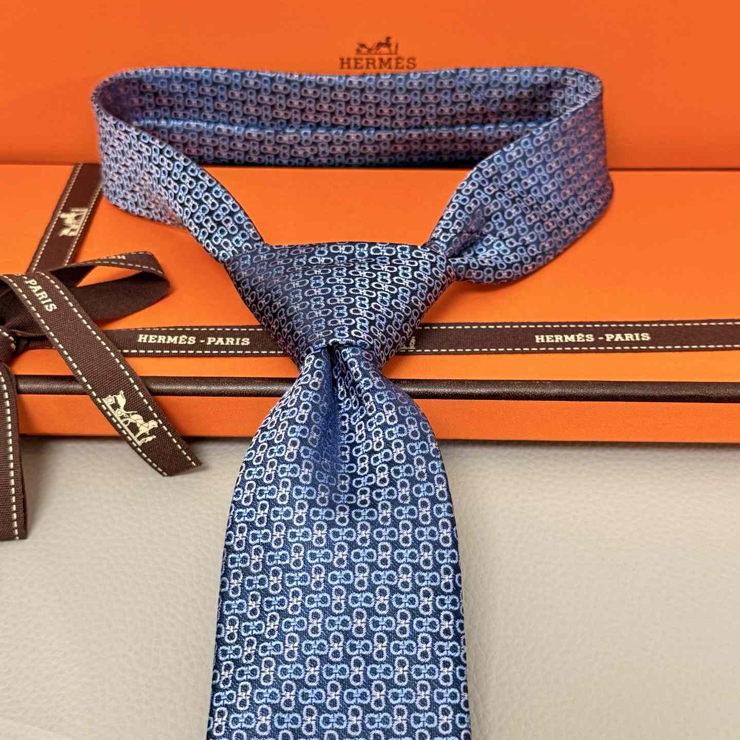 Hermes Maillons Vagues Tie - DopestKickz