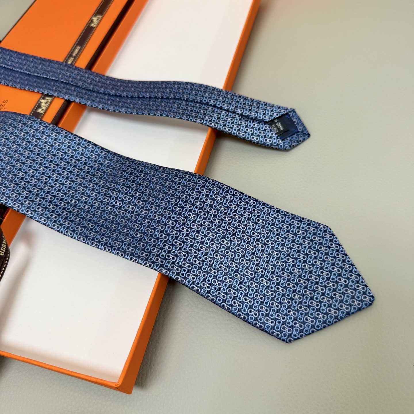 Hermes Maillons Vagues Tie - DopestKickz