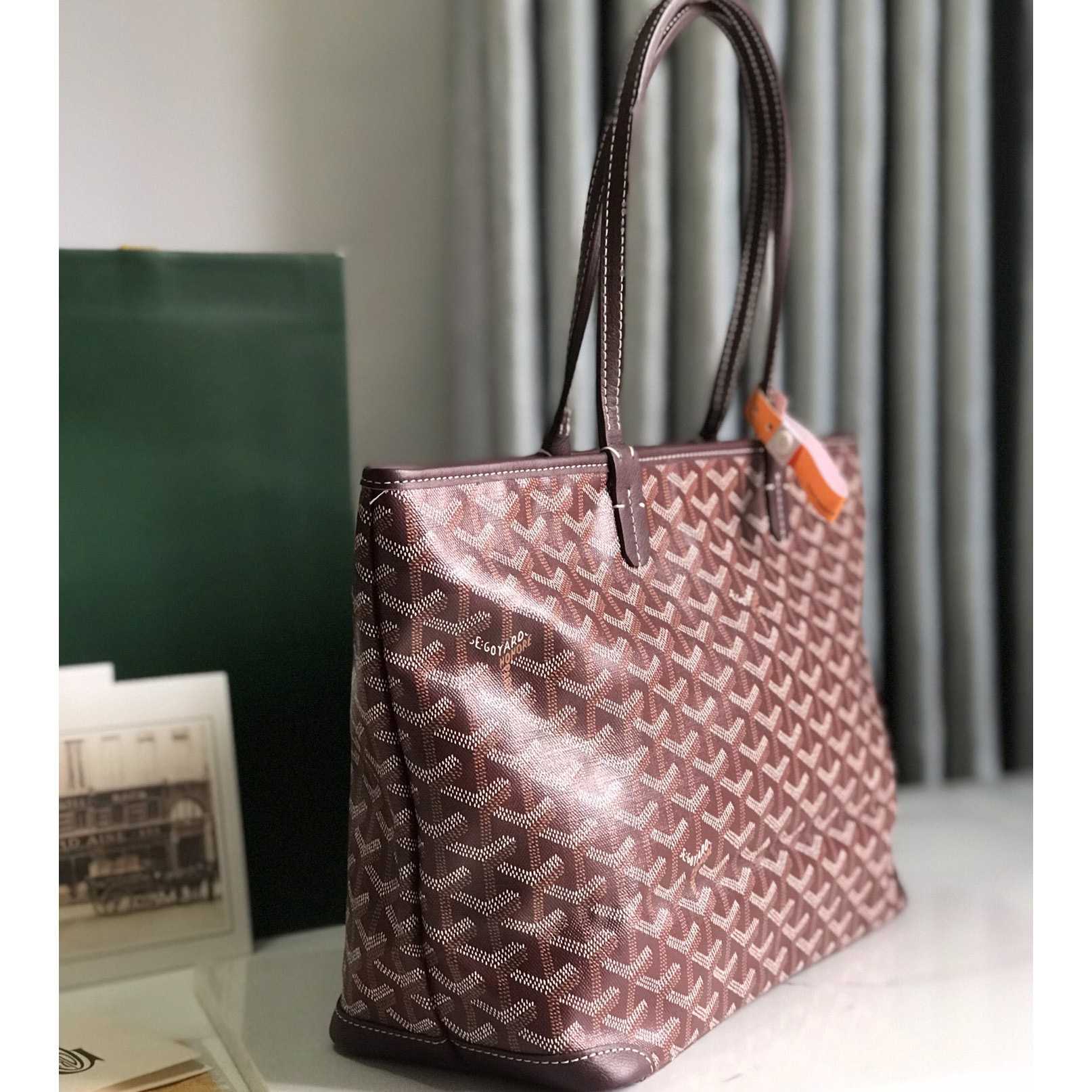 Goyard Saint Louis PM Bag - DopestKickz