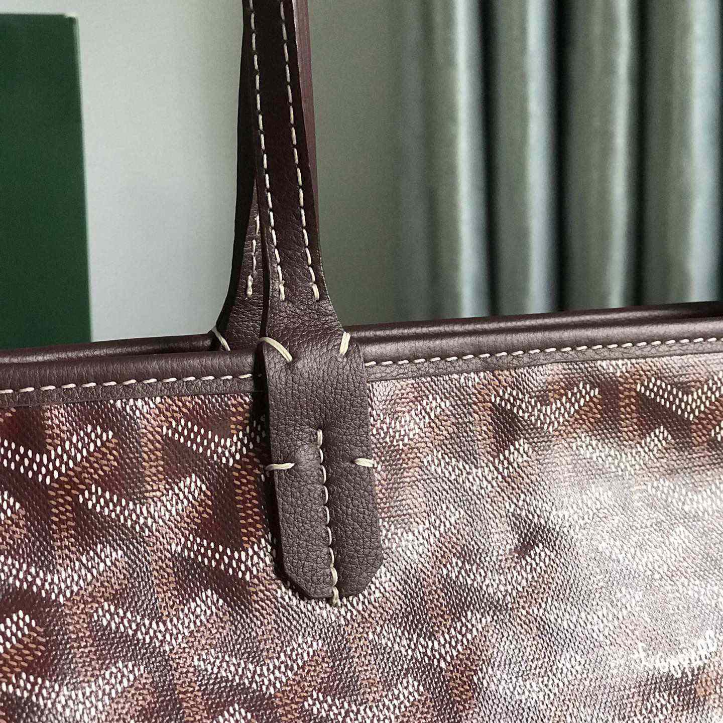 Goyard Saint Louis PM Bag - DopestKickz
