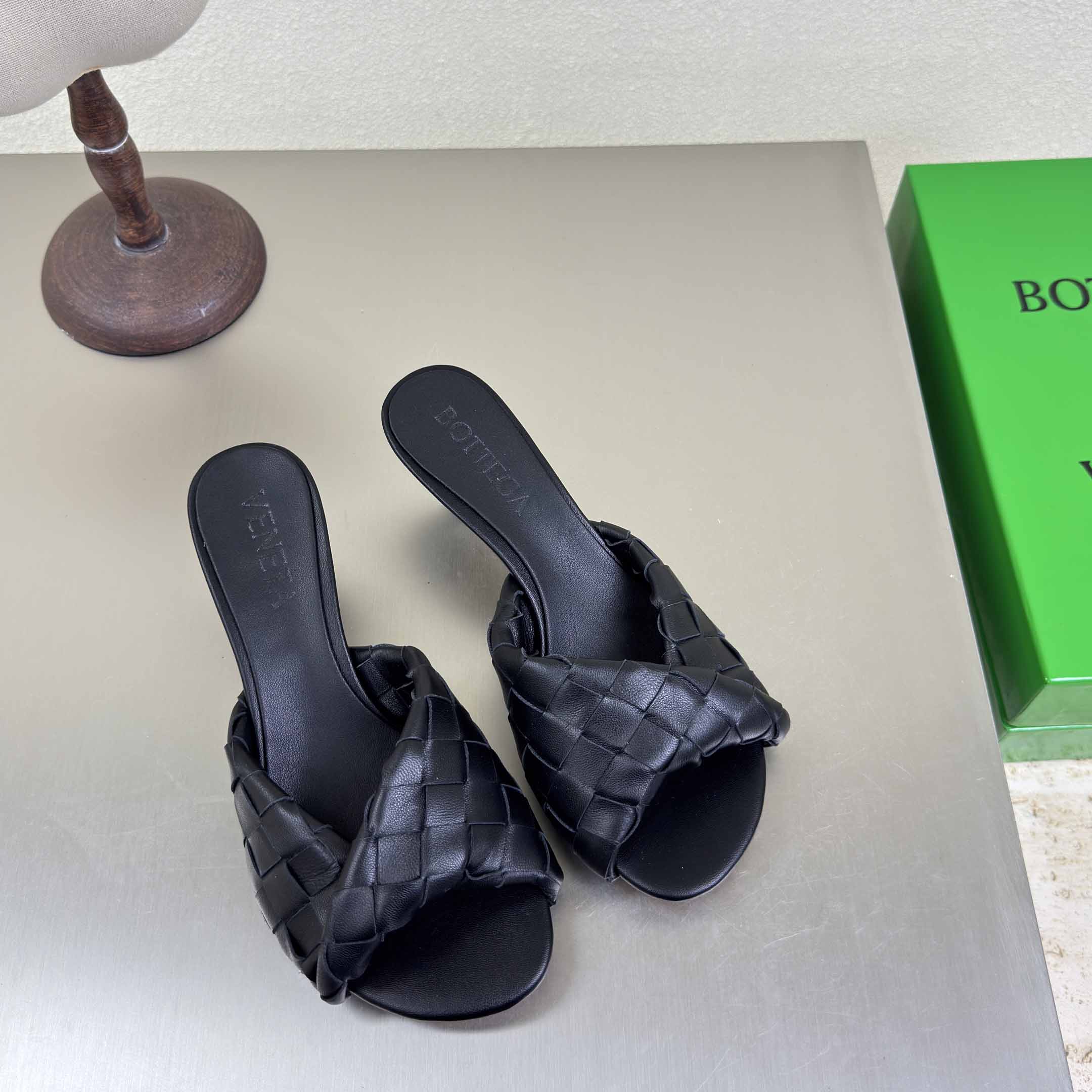 Bottega Veneta Blink Mule - DopestKickz