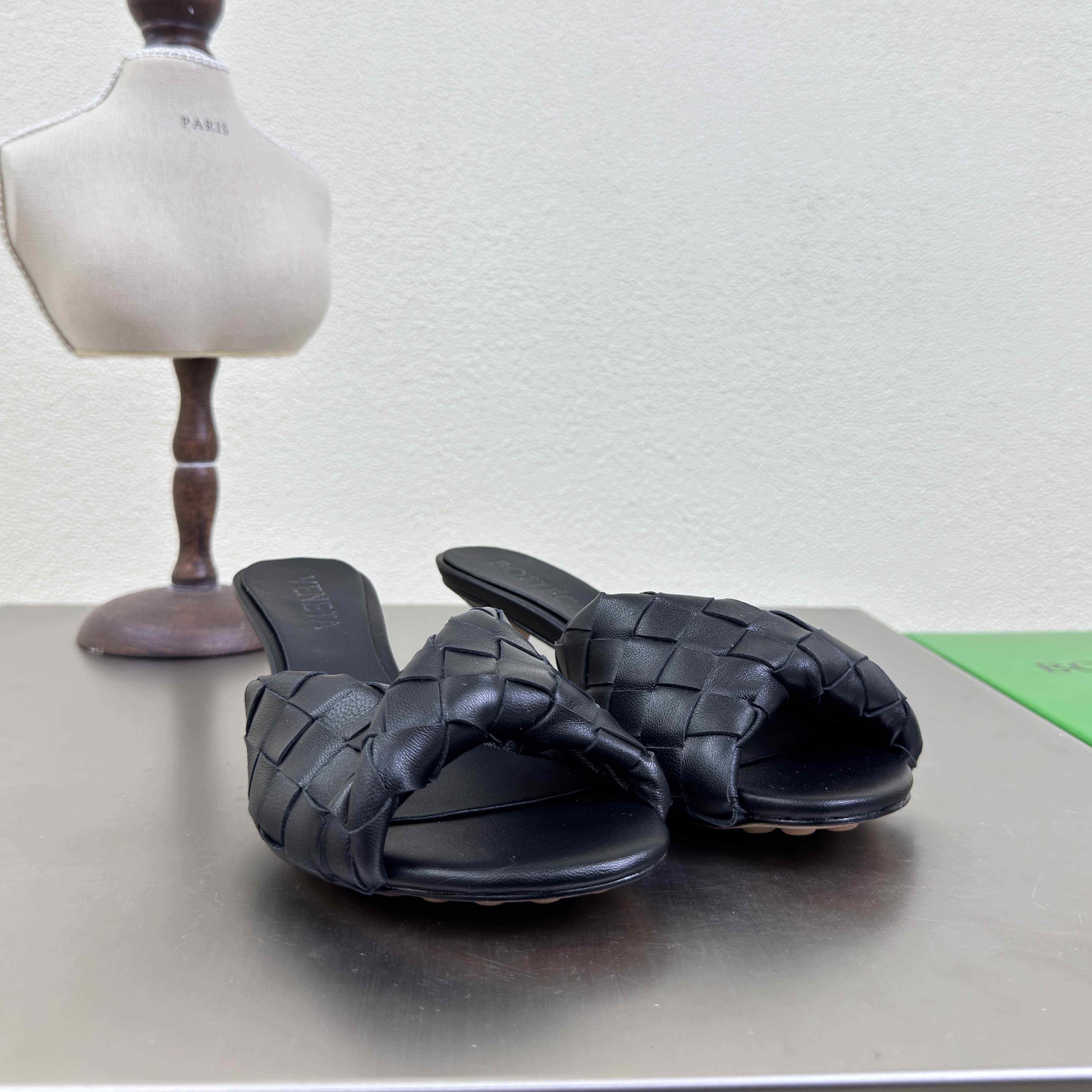 Bottega Veneta Blink Mule - DopestKickz