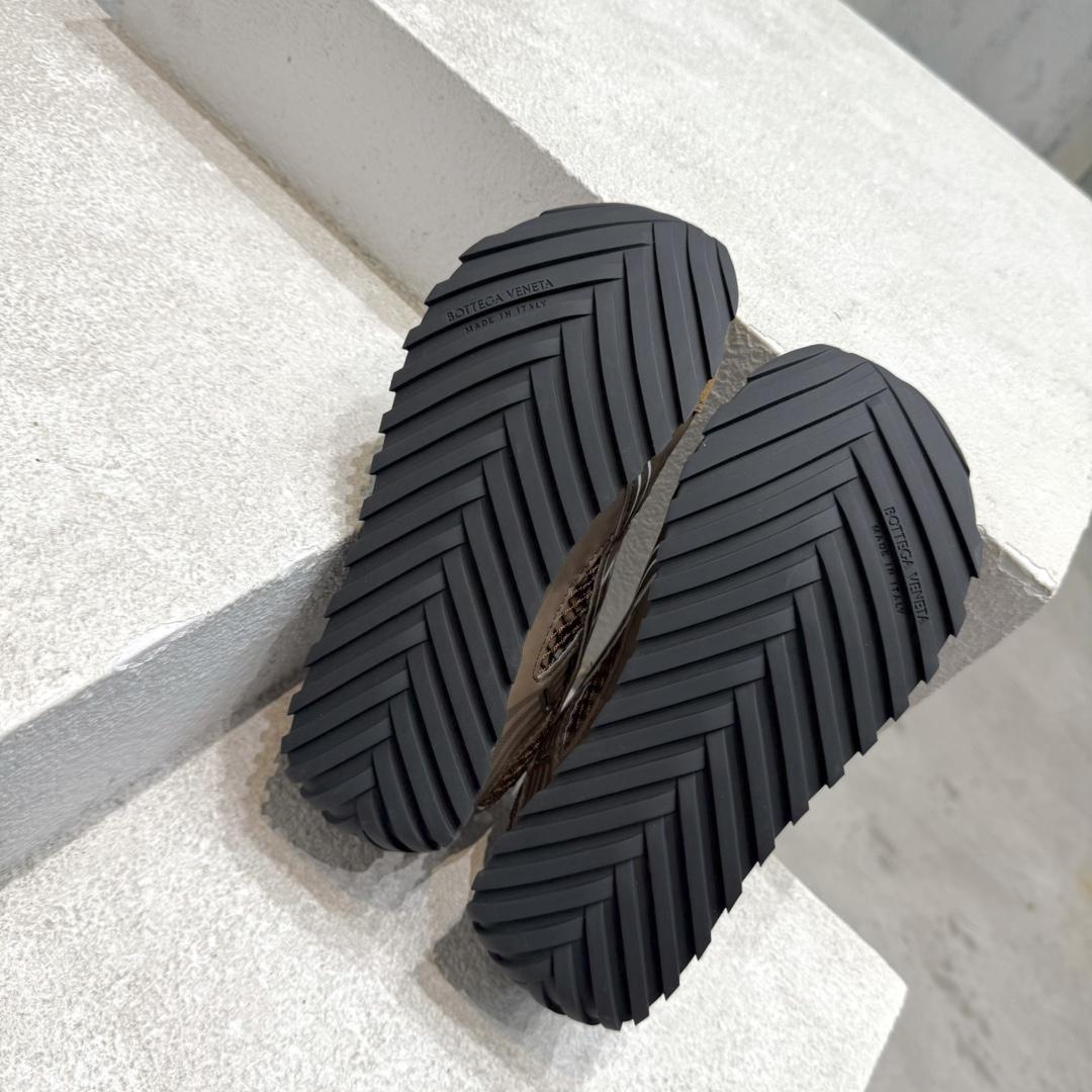 Bottega Veneta Orbit Sneaker - DopestKickz