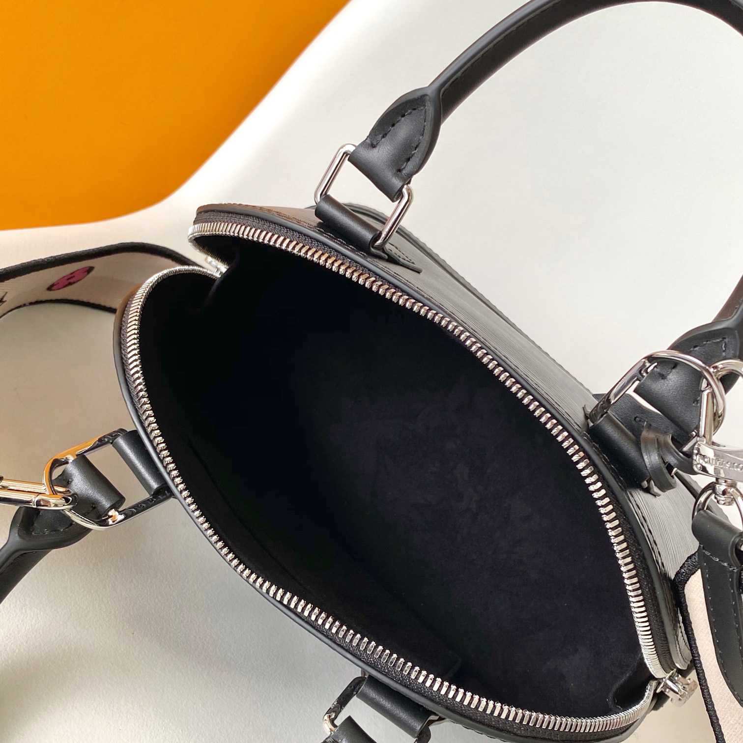 Louis Vuitton Alma BB   M59217 - DopestKickz