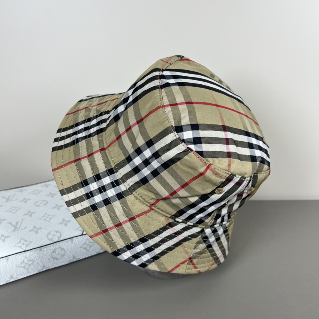 Burberry Check Bucket Hat - DopestKickz