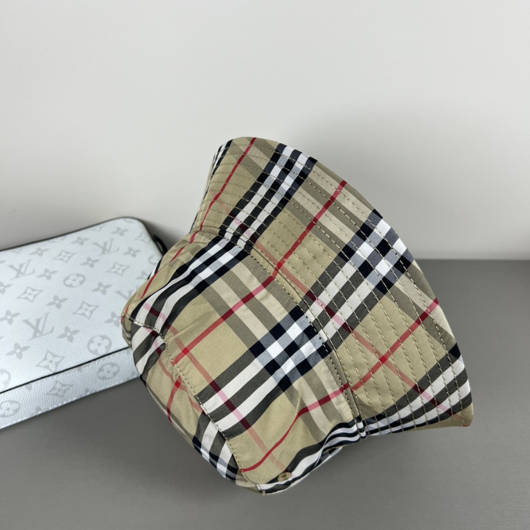 Burberry Check Bucket Hat - DopestKickz