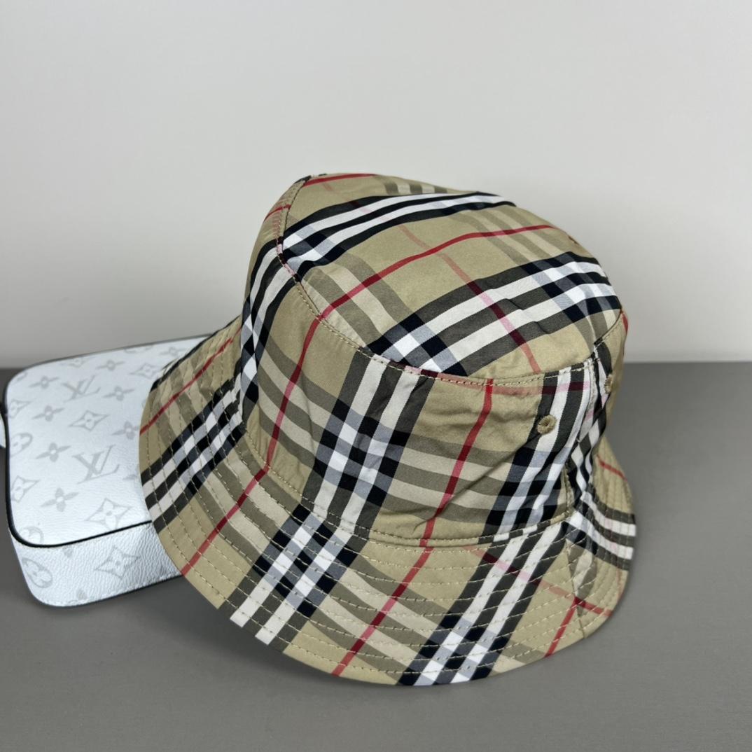 Burberry Check Bucket Hat - DopestKickz