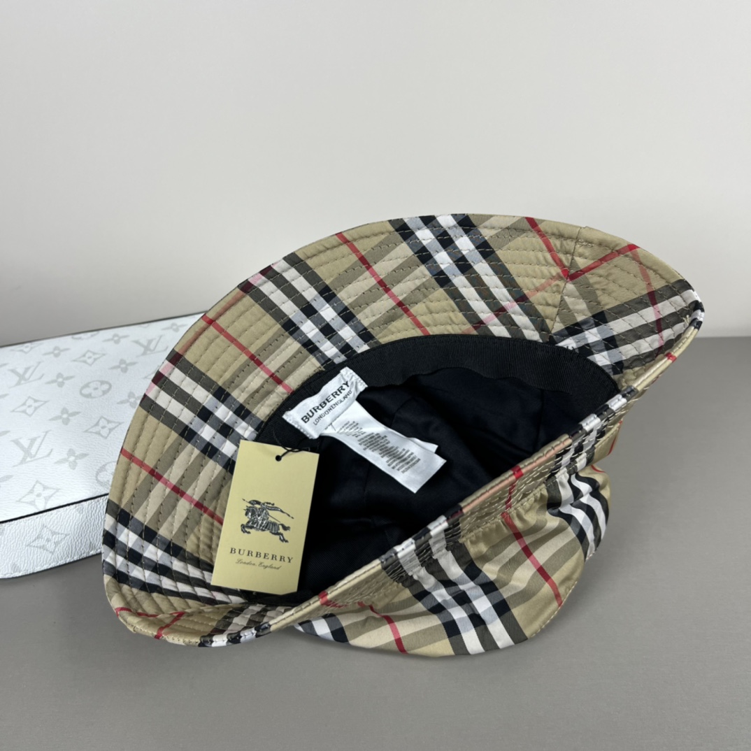 Burberry Check Bucket Hat - DopestKickz