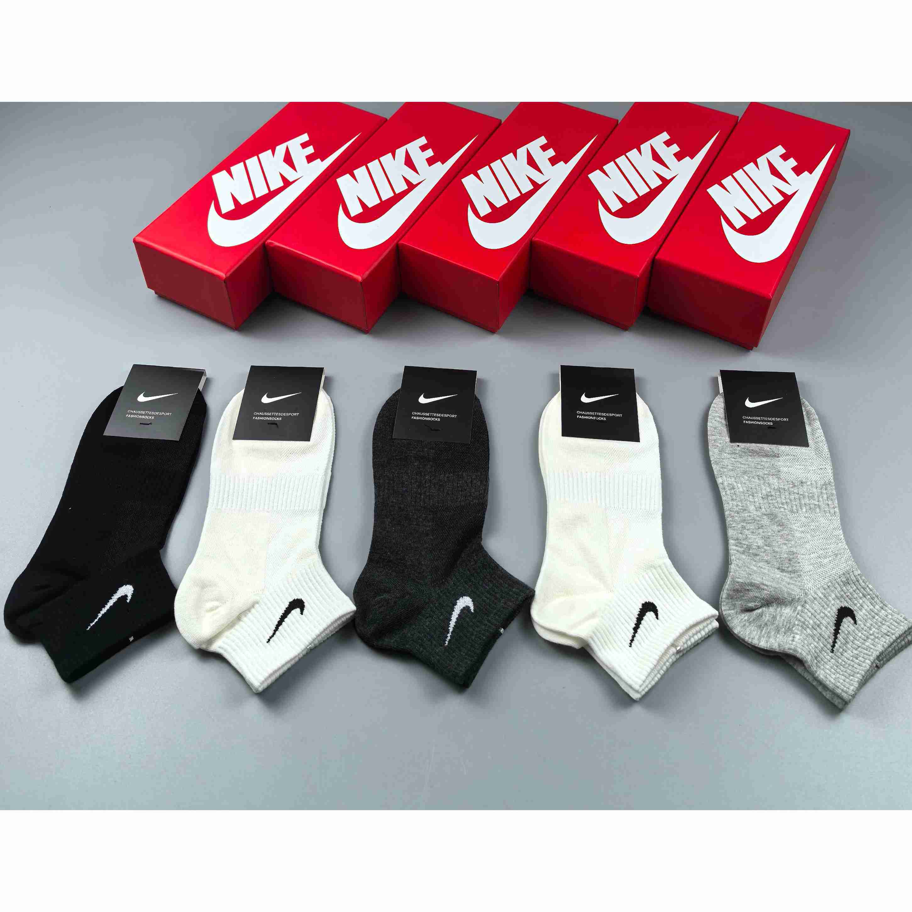 Nike Socks /Box - DopestKickz