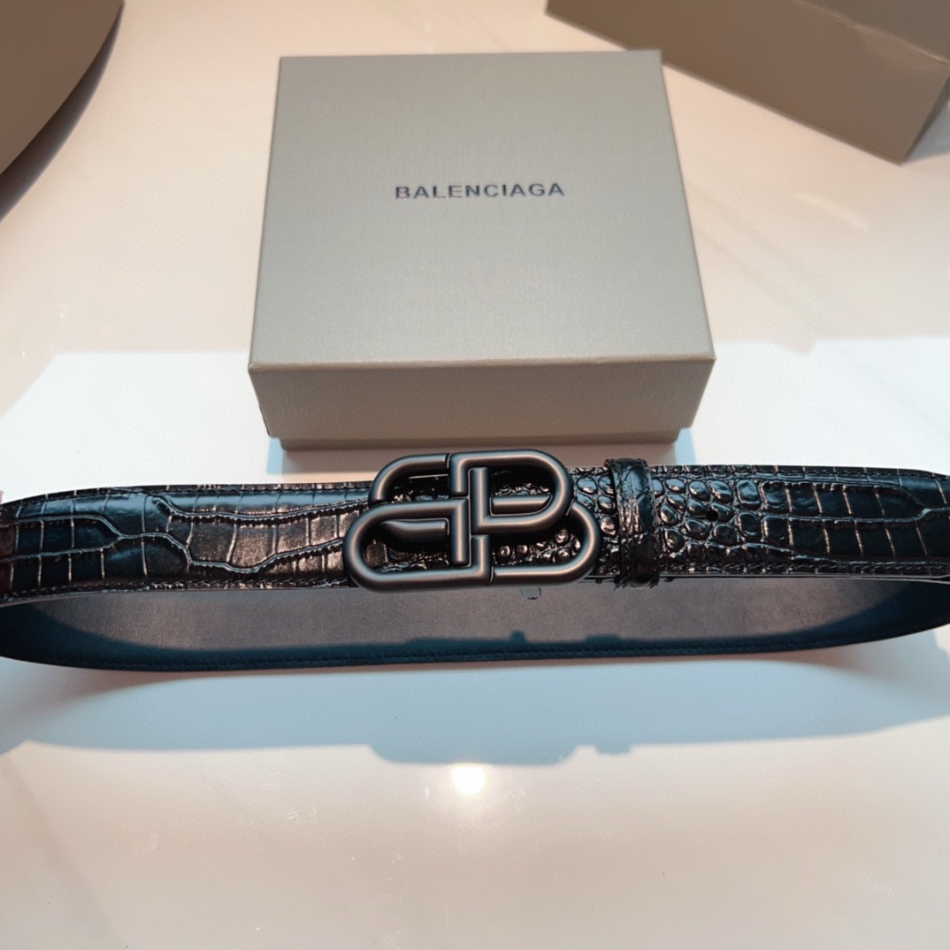 Balenciaga Leather Belt - DopestKickz