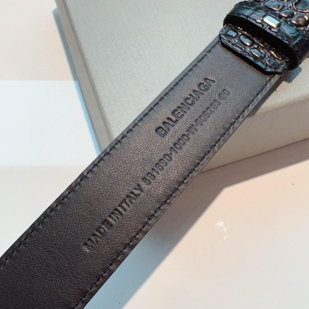 Balenciaga Leather Belt - DopestKickz
