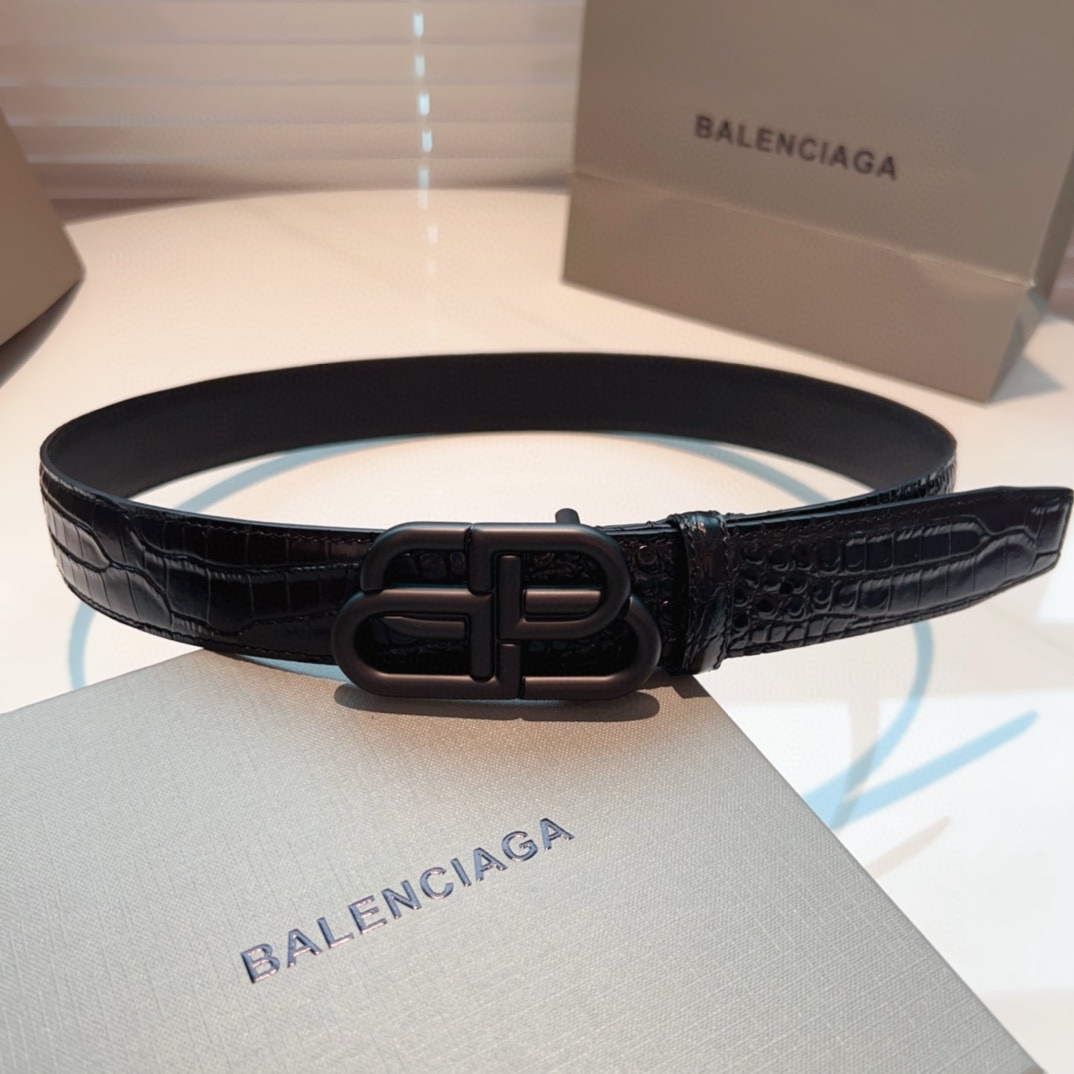 Balenciaga Leather Belt - DopestKickz