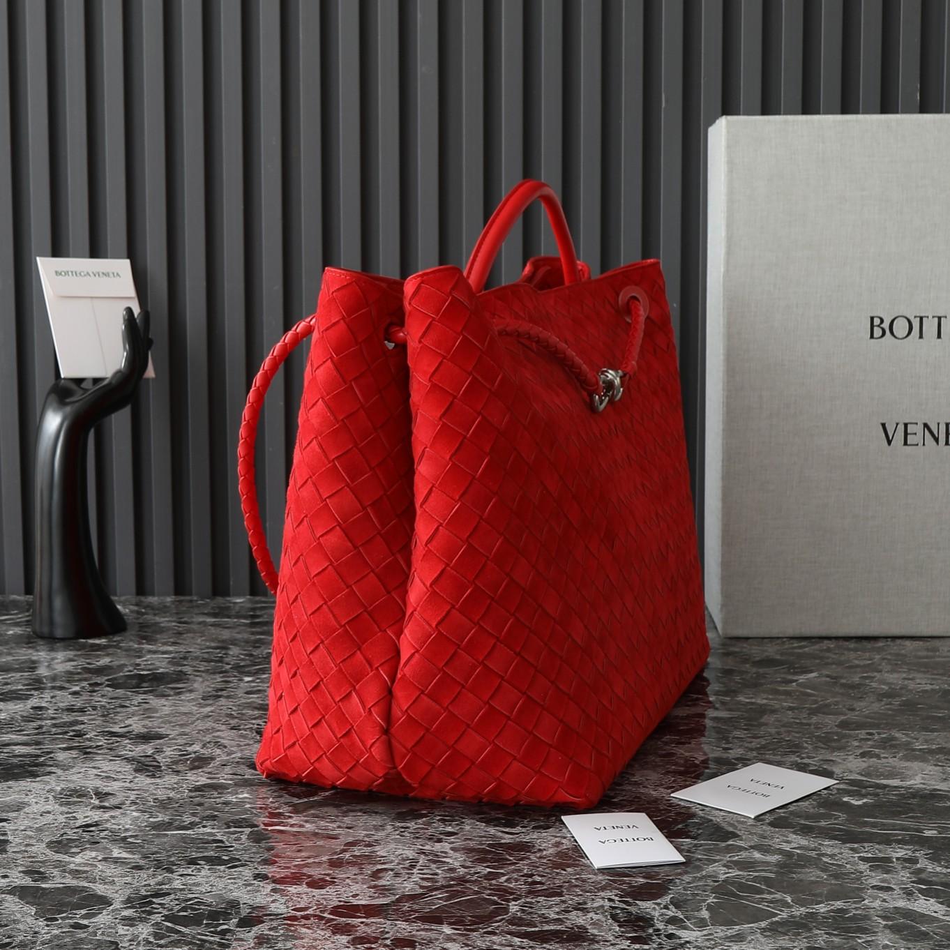 Bottega Veneta Large Andiamo Intrecciato Suede Tote    - DopestKickz