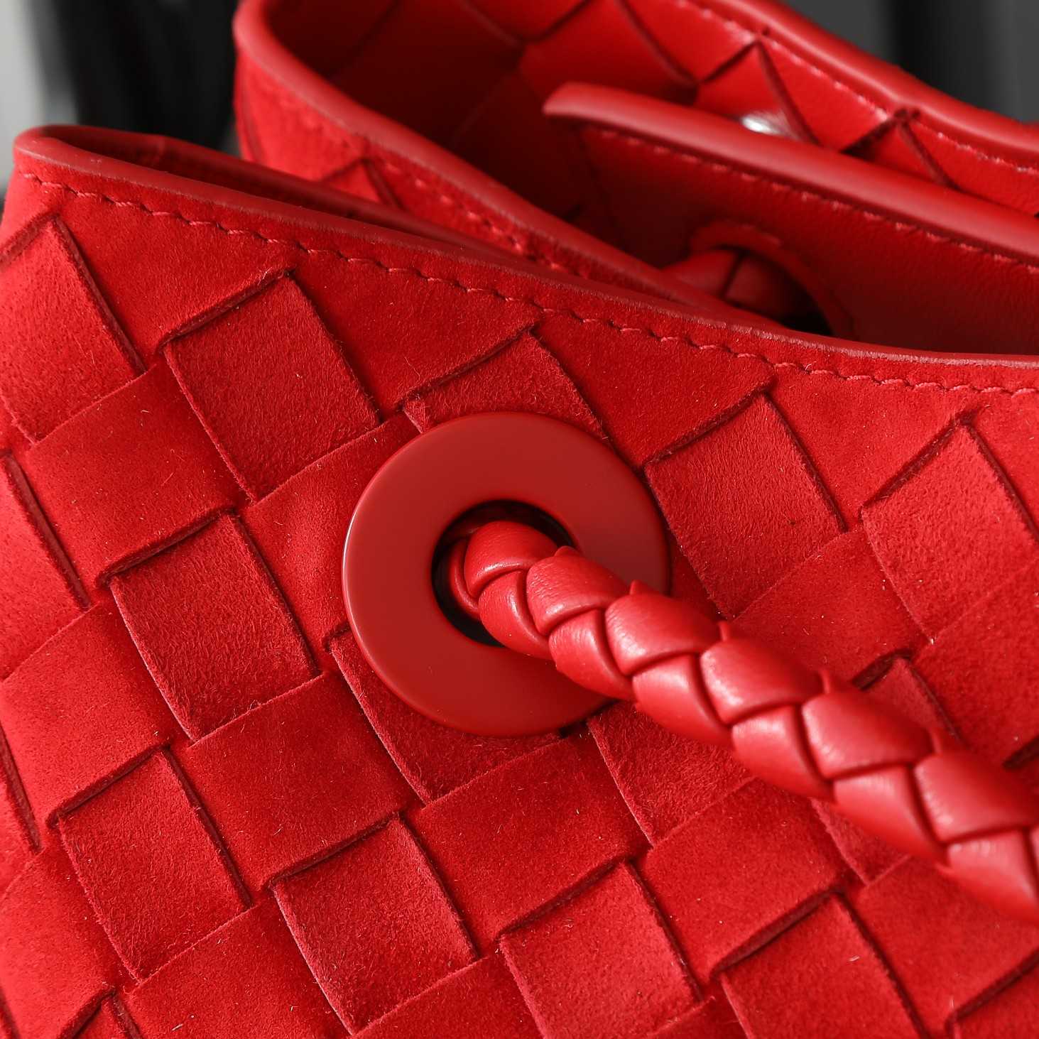 Bottega Veneta Large Andiamo Intrecciato Suede Tote    - DopestKickz