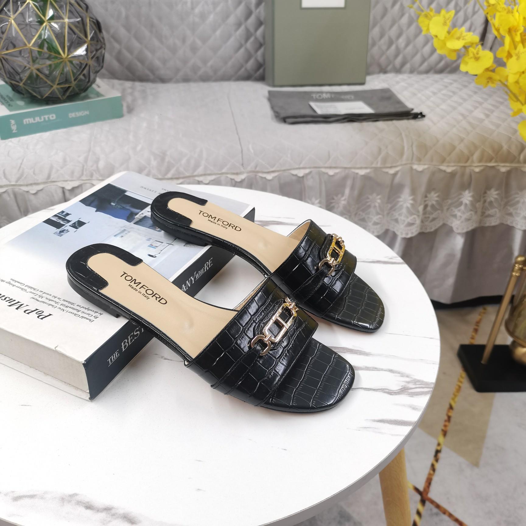 Tom Ford Whitney Slides - DopestKickz