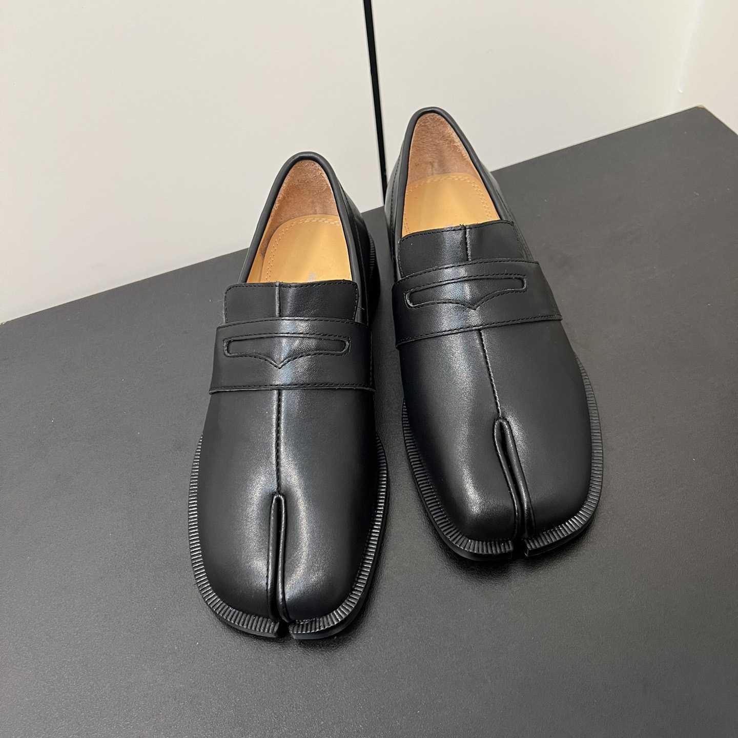 Maison Margiela Tabi Leather Loafers - DopestKickz