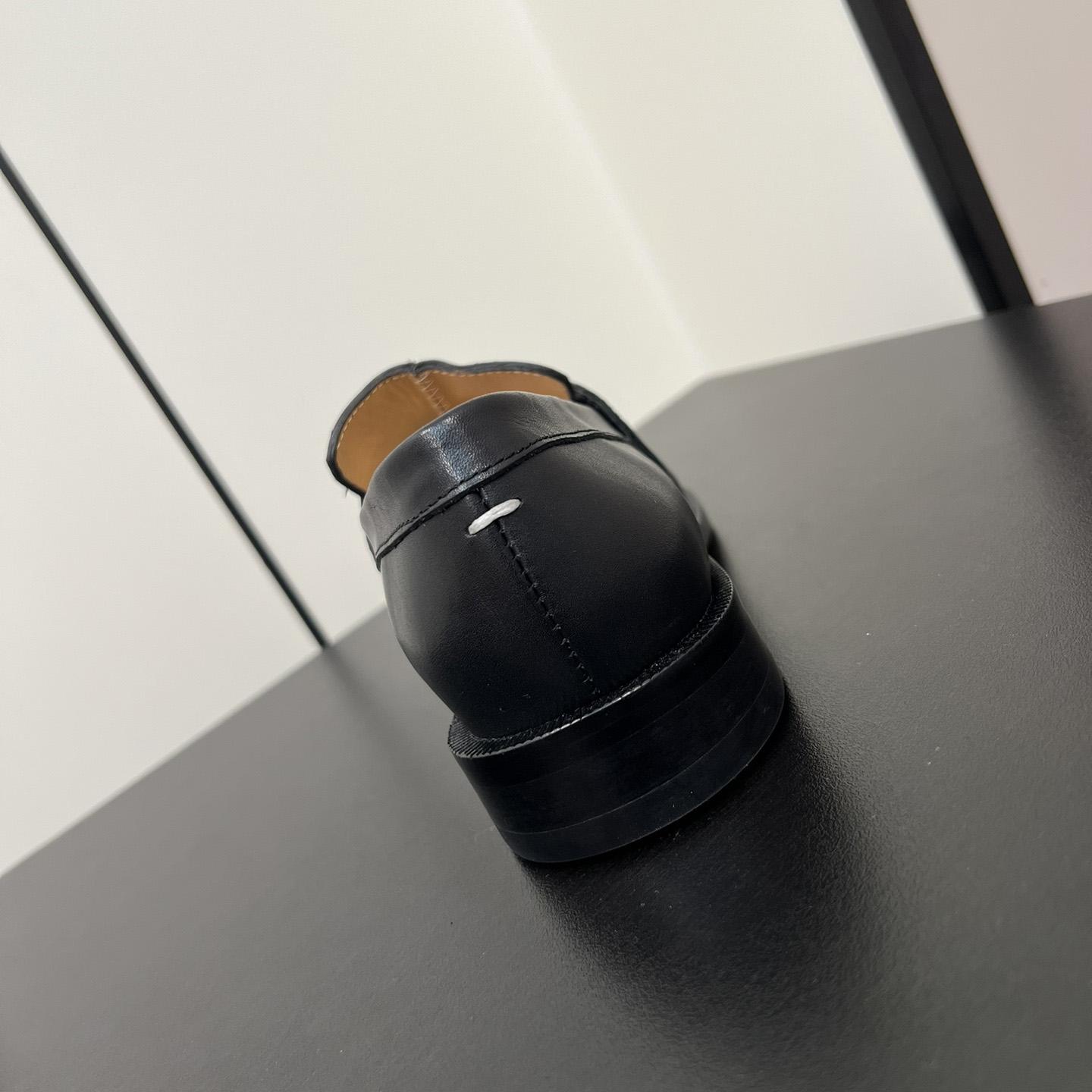 Maison Margiela Tabi Leather Loafers - DopestKickz