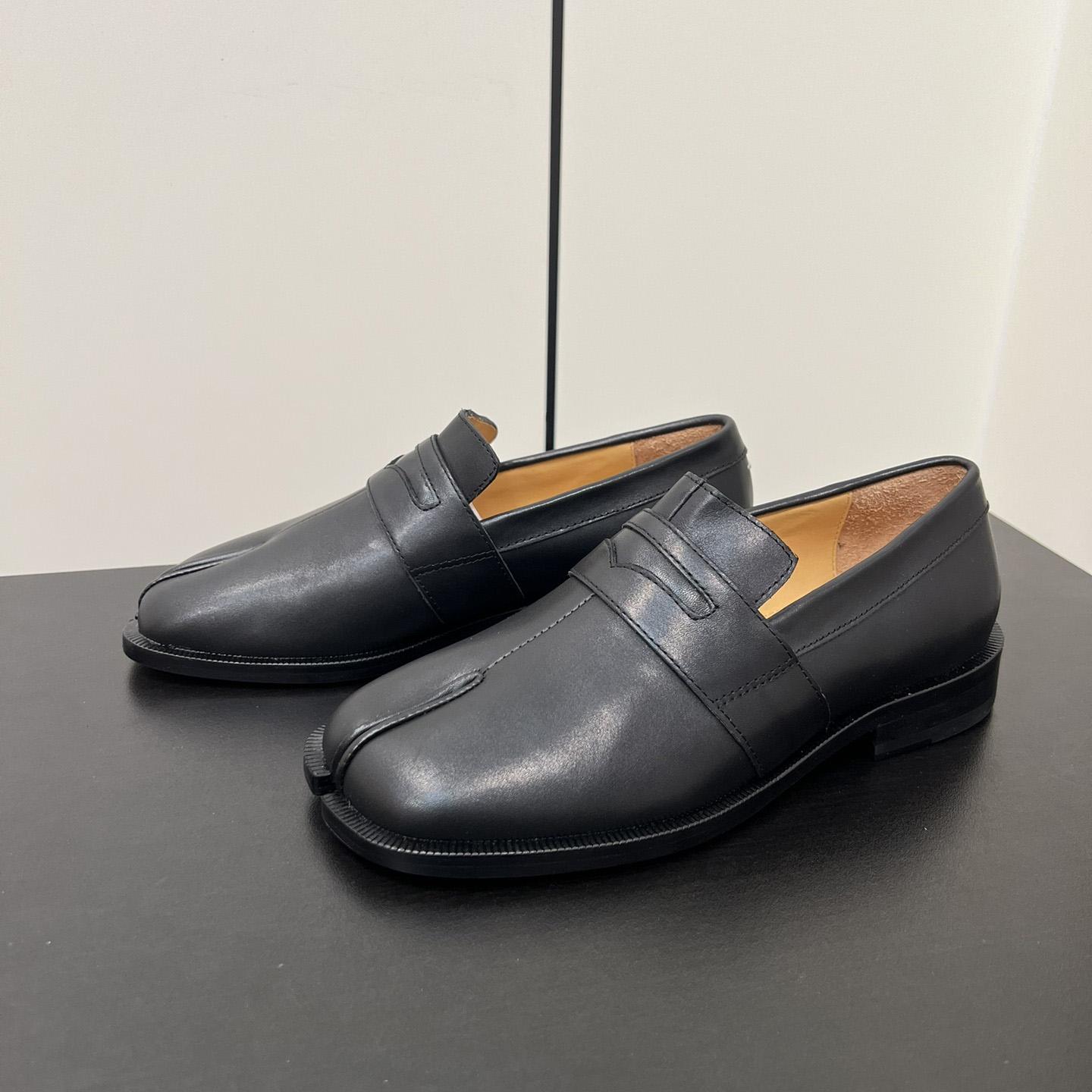 Maison Margiela Tabi Leather Loafers - DopestKickz