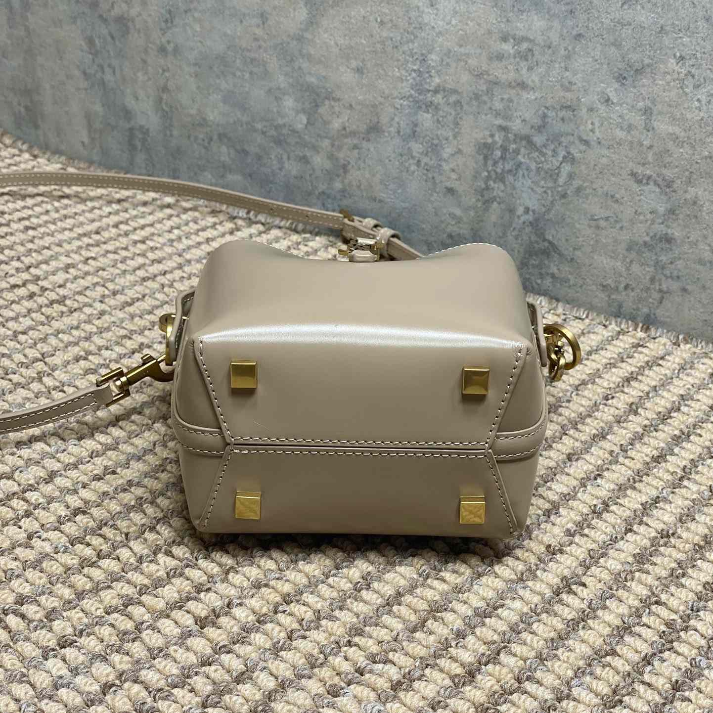 Saint Laurent Le 37 Mini In Shiny Leather - DopestKickz