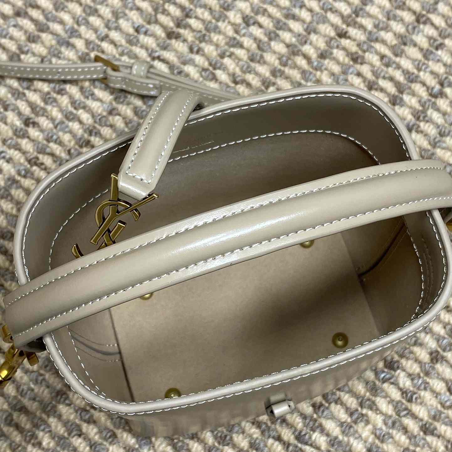 Saint Laurent Le 37 Mini In Shiny Leather - DopestKickz